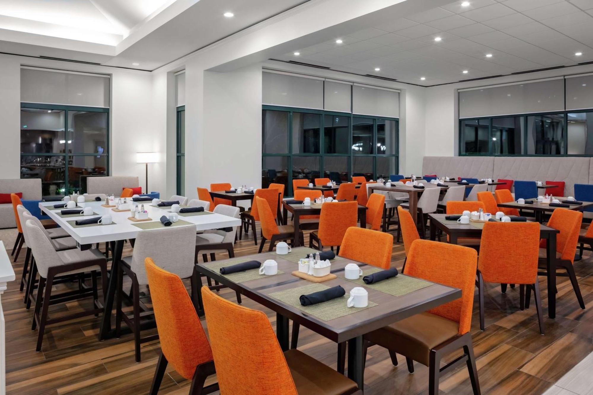 Hilton Garden Inn Atlanta Perimeter Center Dunwoody Exterior photo